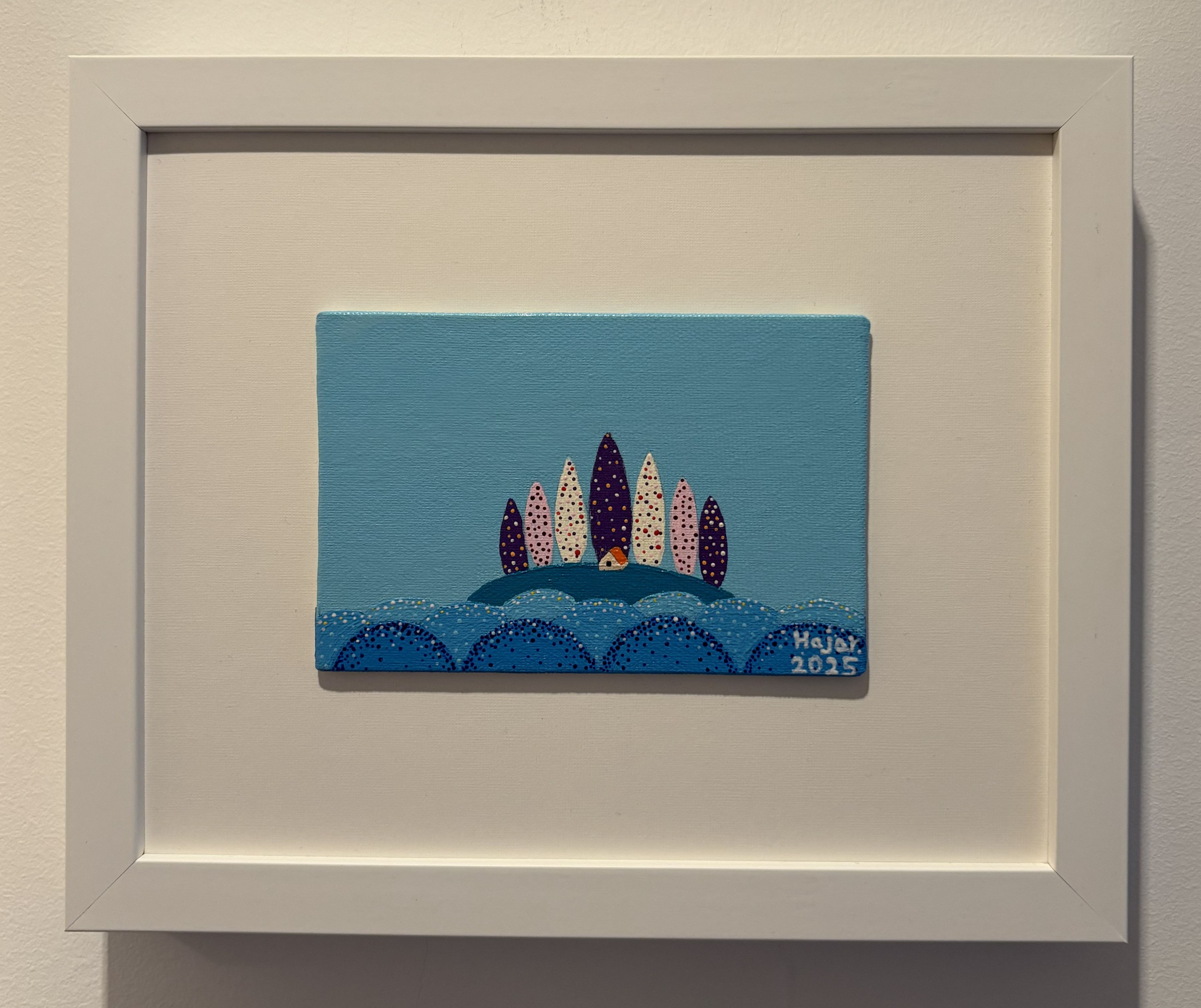 Little Hill, Quiet Sea